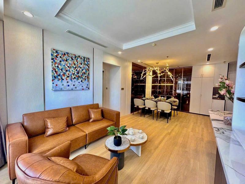 Bán căn 3PN giá 15 tỷ, View thành phố, Sổ hồng công chứng ngay.