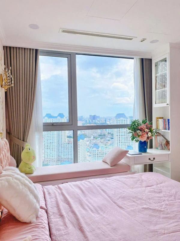 Bán Landmark 3 giá 8.35 tỷ, view thành phố, nội thất đầy đủ, có sổ hồng.