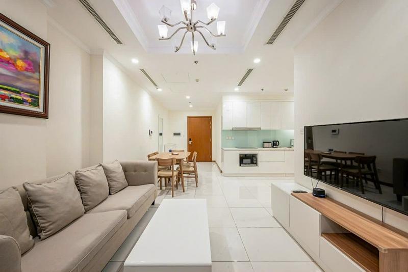 Bán L4-08 giá 10 tỷ, View Landmark 81, có HĐ thuê 22tr/tháng.