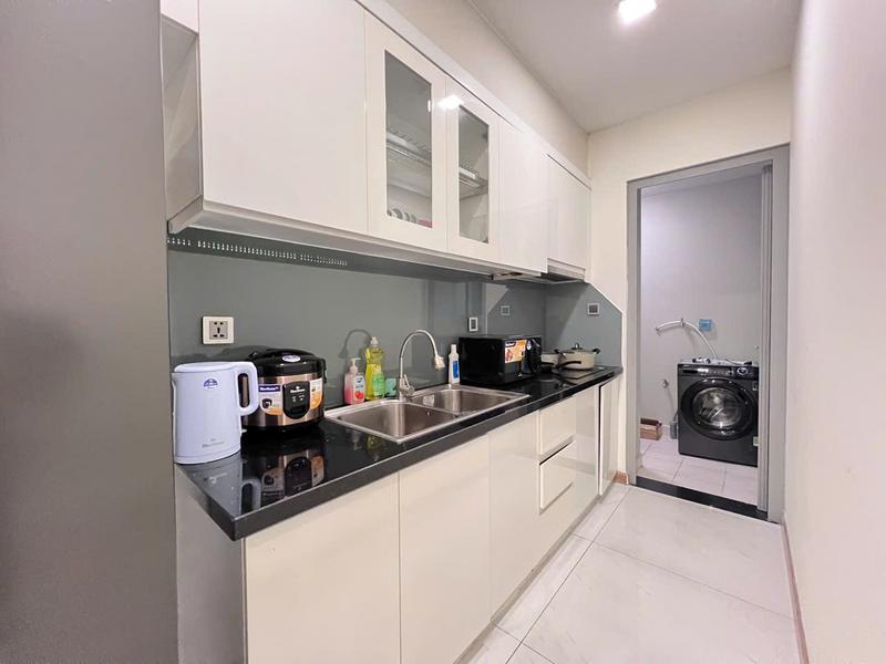 Apartment photo 5