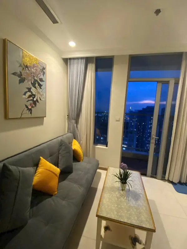 Sunlit 1Br Facing the River, Central 2