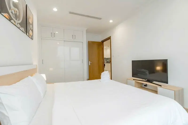 Apartment photo 5