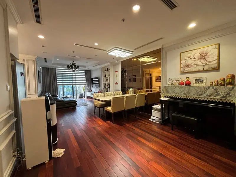 Căn 3PN Sang Trọng view Landmark 81 & sông