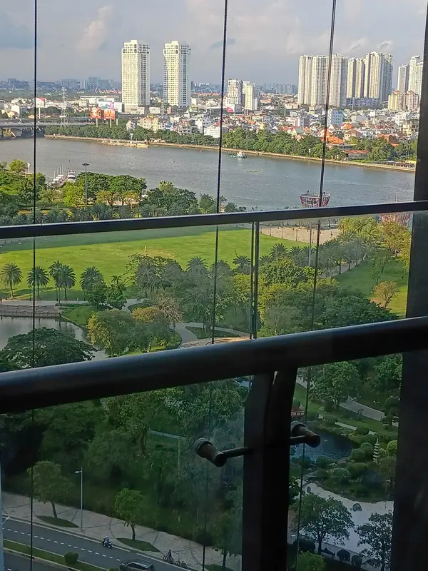 Căn 2PN Sáng Sủa, 2 ban công, view sông & công viên