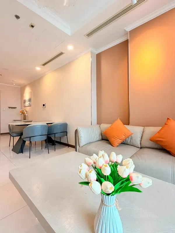 Căn 2PN Mới Đẹp view sông & công viên