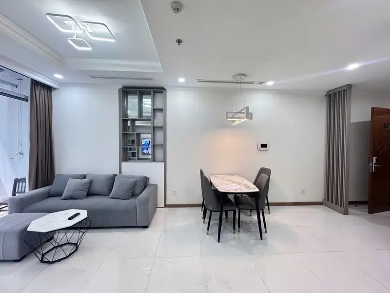 Apartment photo 2