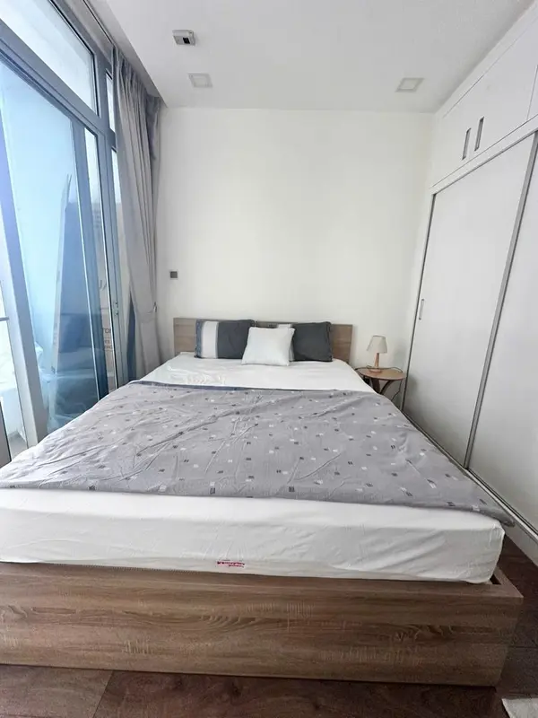 Apartment photo 1