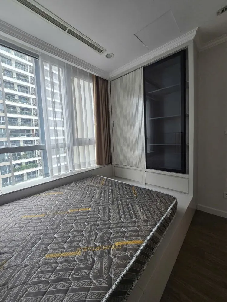 Apartment photo 5
